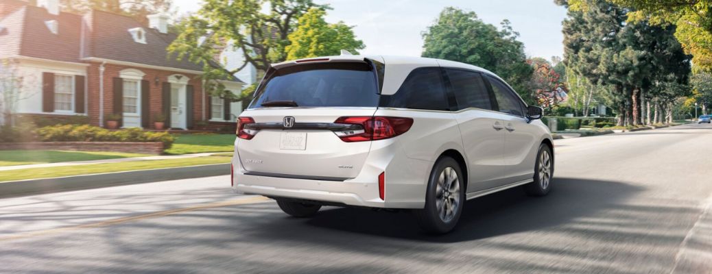 rear quarter view of the 2025 Honda Odyssey