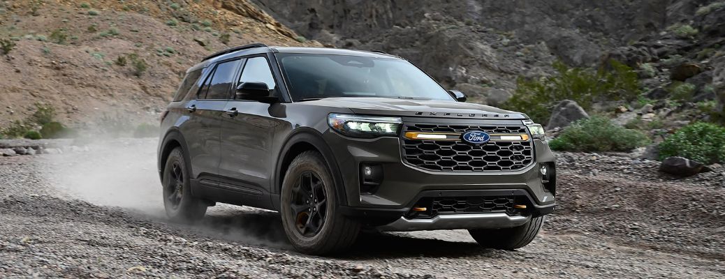 2027 Ford Explorer side and front view