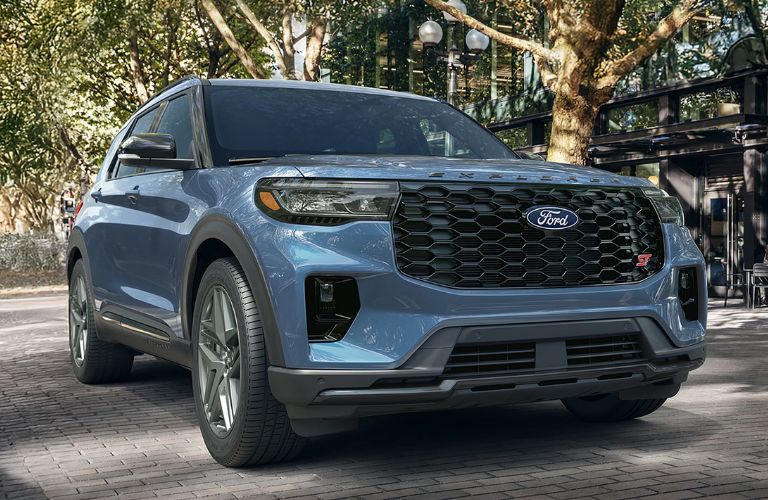 2027 Ford Explorer side and front view