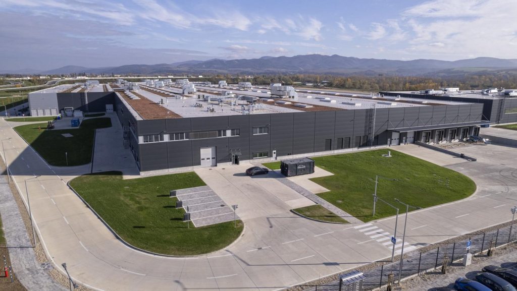 Porsche Smart Battery Shop, Horná Streda, Slovakia, 2026, Porsche AG