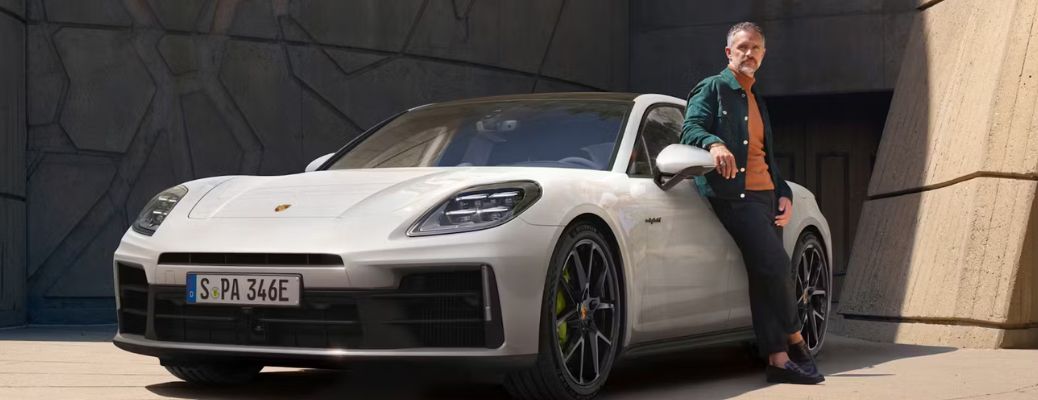 2026 Porsche Panamera 4 E-Hybrid exterior front view