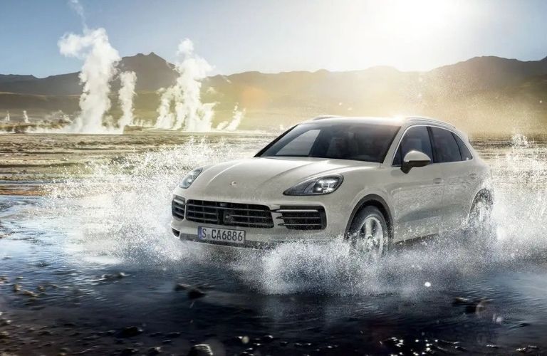 2022 Porsche Cayenne exterior front view