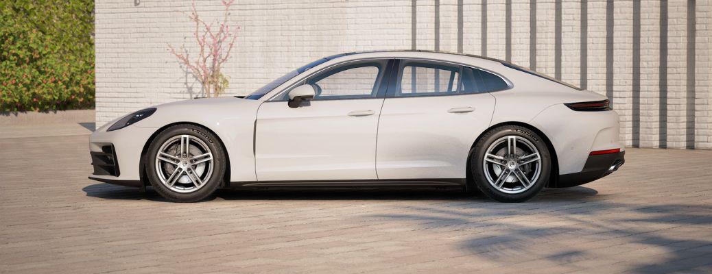 2026 Porsche Panamera 4 exterior side view