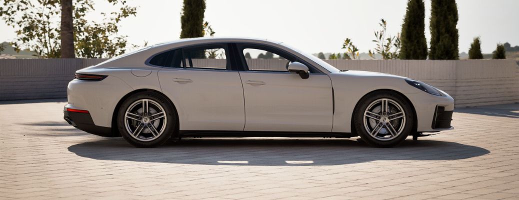 What is New in the 2026 Porsche Panamera 4?