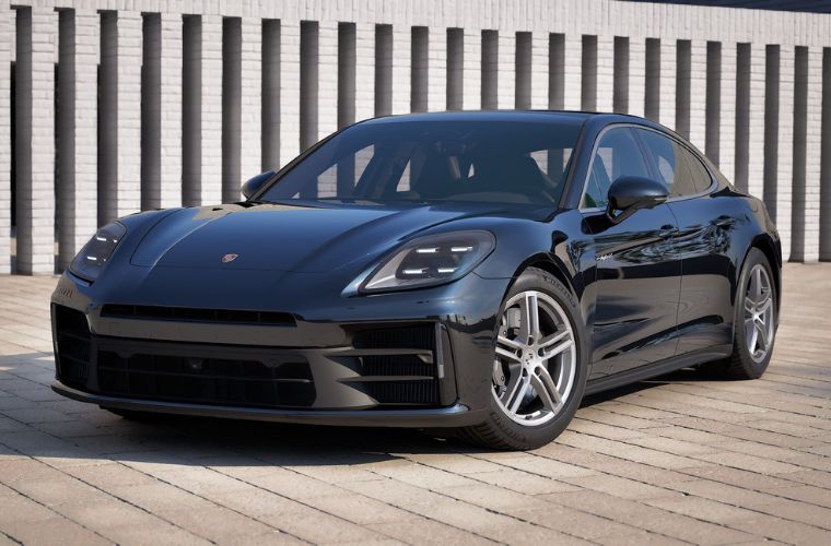 2027 Porsche Panamera 4 E-Hybrid exterior front view
