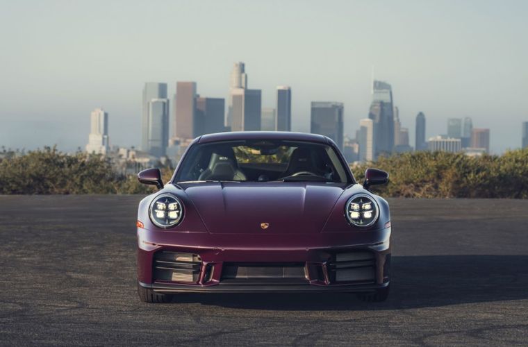 Porsche 911 Carrera S MT exterior front view