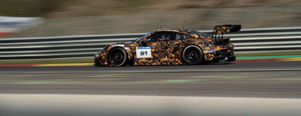 A side exterior view of the optimized 2026 911 GT3 R