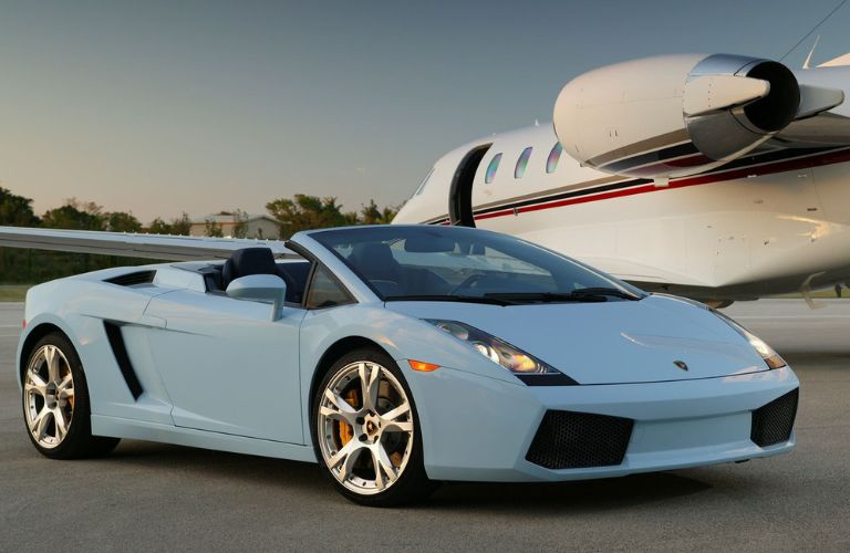Front-quarter view of the Lamborghini Gallardo Blue