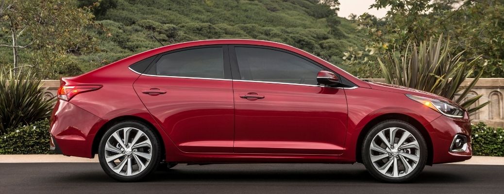 2022 Hyundai Accent side view