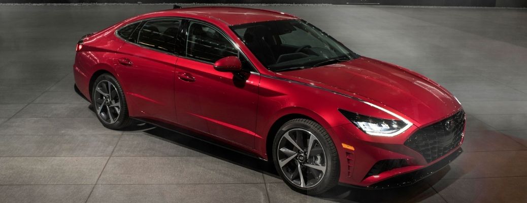 2022 Hyundai Sonata front quarter view