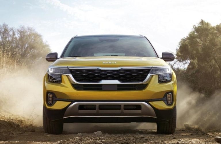 2022 Kia Seltos front end and grille