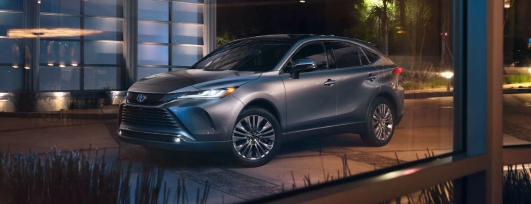 2022 Toyota Venza side profile