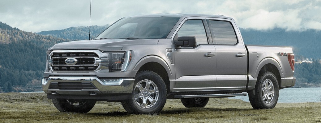 2023 Ford F-150 front and side view