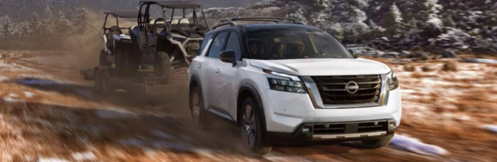 Nissan Pathfinder front and side view