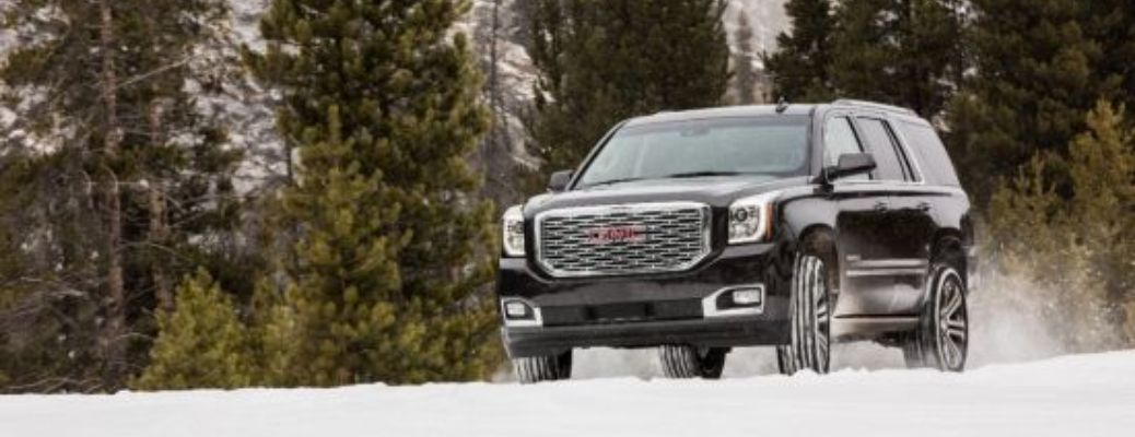 2018 GMC Yukon Denali front quarter view