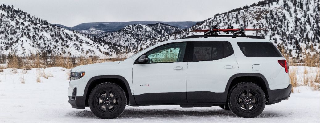 2020 GMC Acadia side view