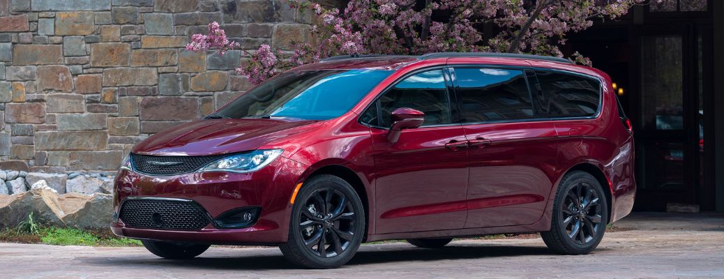 front quarter view of the 2019 Chrysler Pacifica