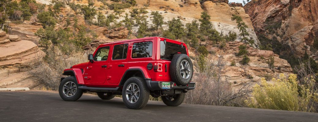 A left profile photo of the 2020 Jeep Wrangler with the EcoDiesel.