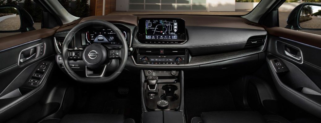 A photo of the digital dashboard features in the 2021 Nissan Rogue.