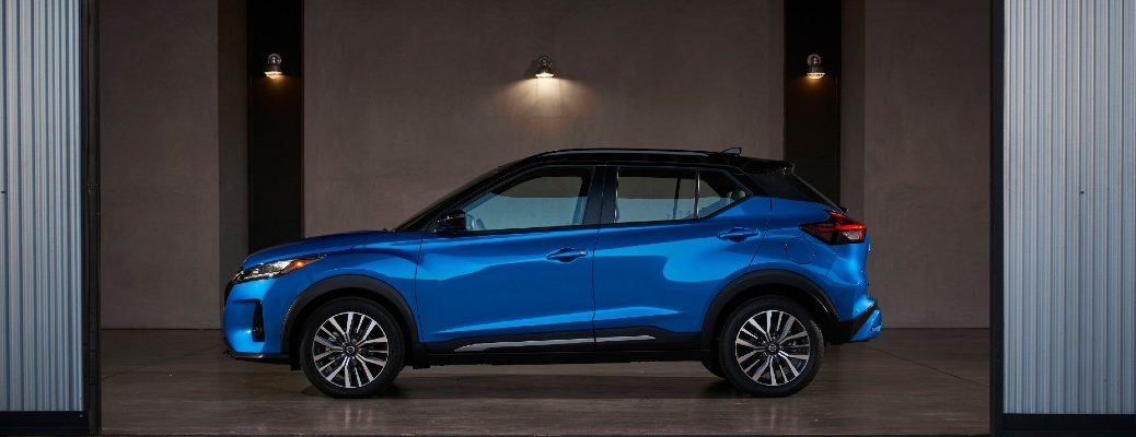 A left profile photo of the 2021 Nissan Kicks.