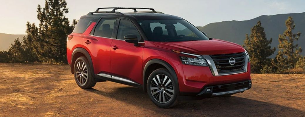 View of the 2022 Nissan Pathfinder in red
