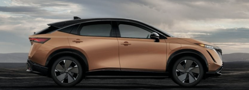 Side view of the 2023 Nissan ARIYA