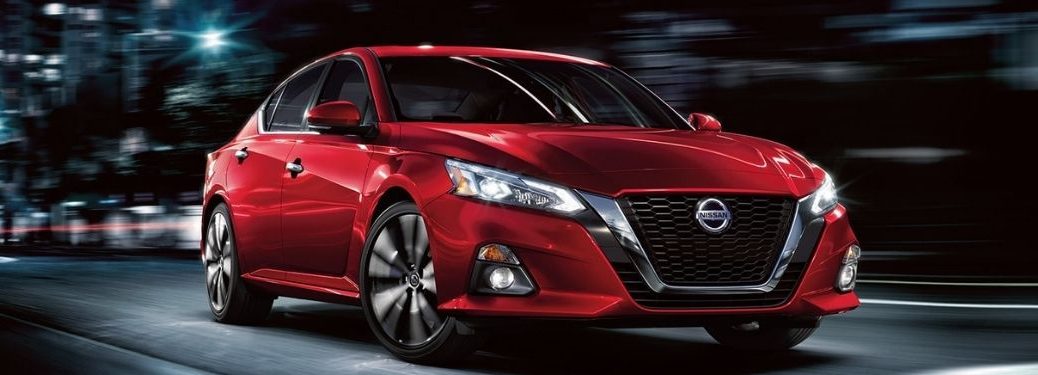 2022 Nissan Altima side and front view