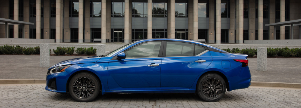 Side view of the 2025 Nissan Altima