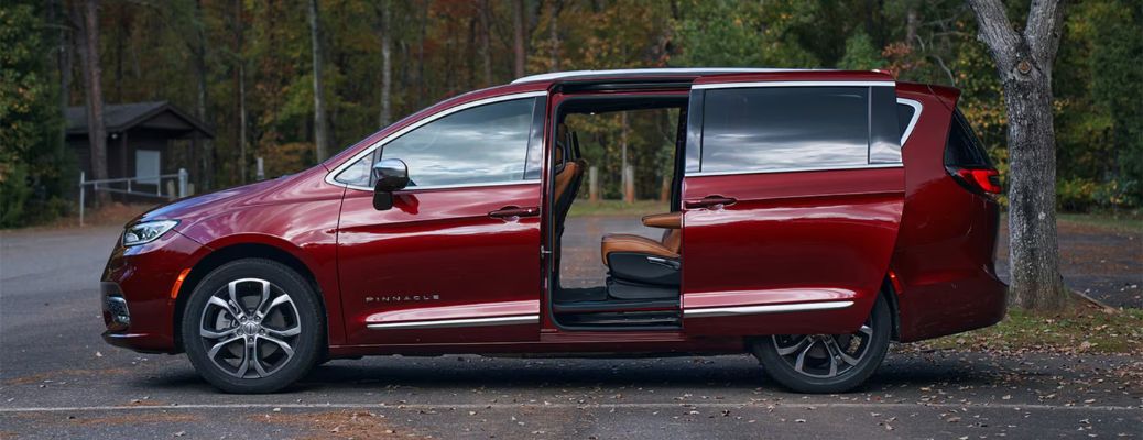2026 Chrysler Pacifica exterior side view