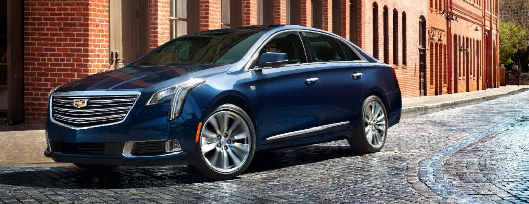 2018 Cadillac XTS front quarter view