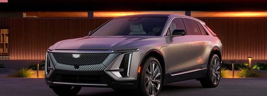 The 2023 Cadillac Lyriq in the evening.