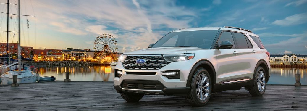 A 2022 Ford Explorer backdropped by a Ferris Wheel