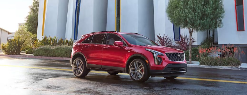 2023 Cadillac XT4 Front and Side View