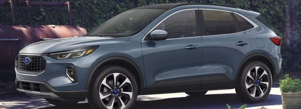 2023 Ford Escape side view