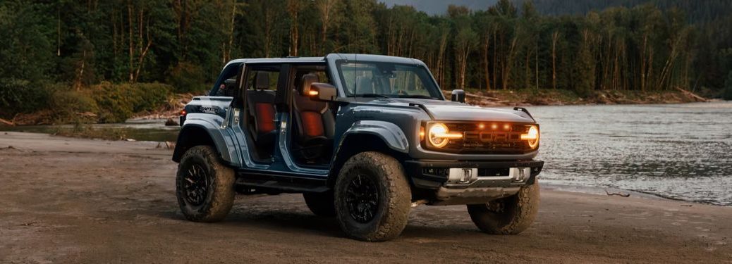 2025 Ford Bronco exterior side view