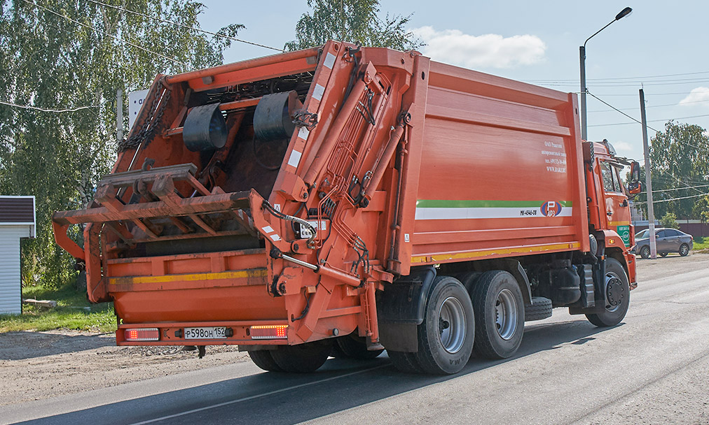 Why are trash trucks so expensive? TruckMax Miami