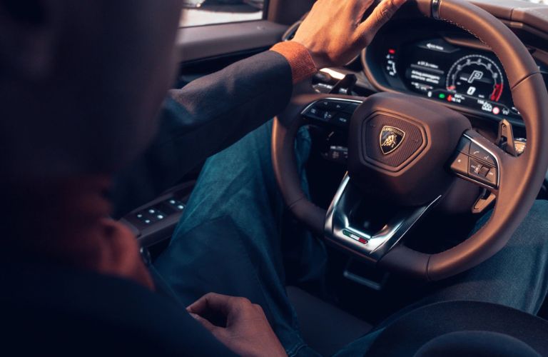 2023 Lamborghini Urus S Interior