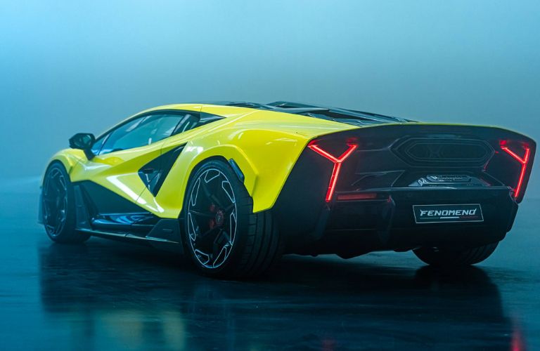 rear and side view of the Lamborghini Fenomeno