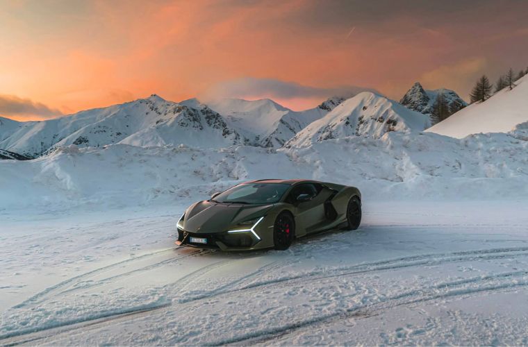 2026 Lamborghini Revuelto exterior front view