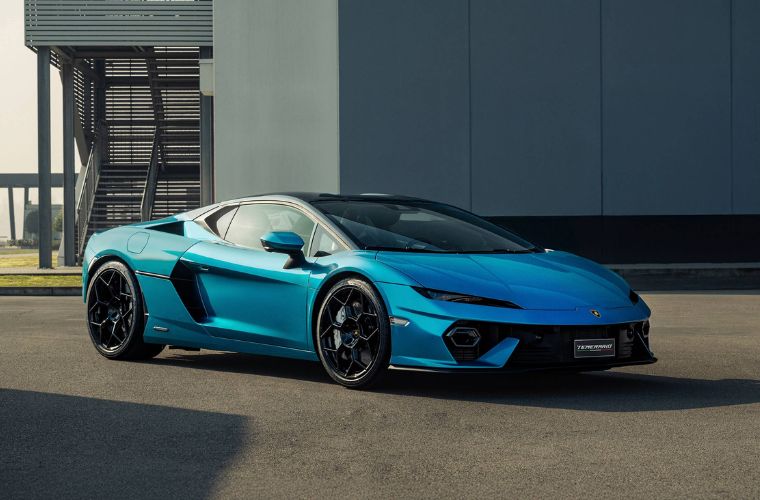 2026 Lamborghini Temerario exterior front side view