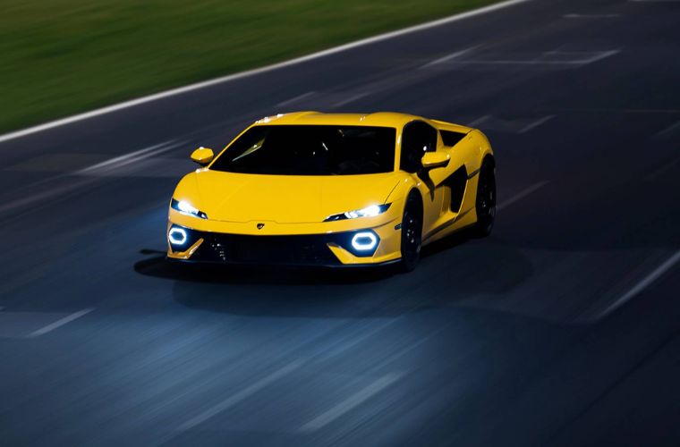 2026 Lamborghini Temerario exterior front view
