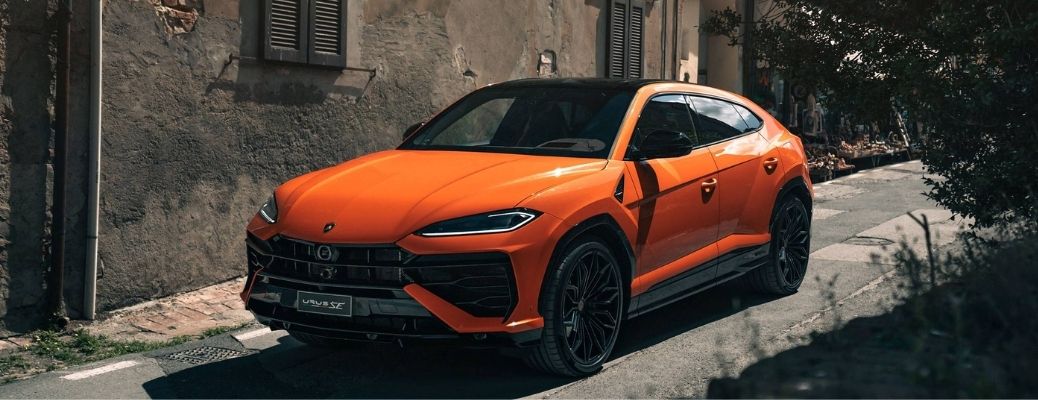 2027 Lamborghini Urus SE exterior side view