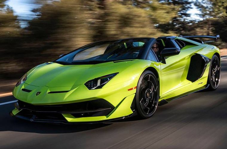 Lamborghini Aventador SVJ Roadster front side view