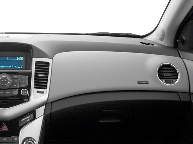2013 Chevrolet Cruze 4d Sedan LS AT Benwood WV