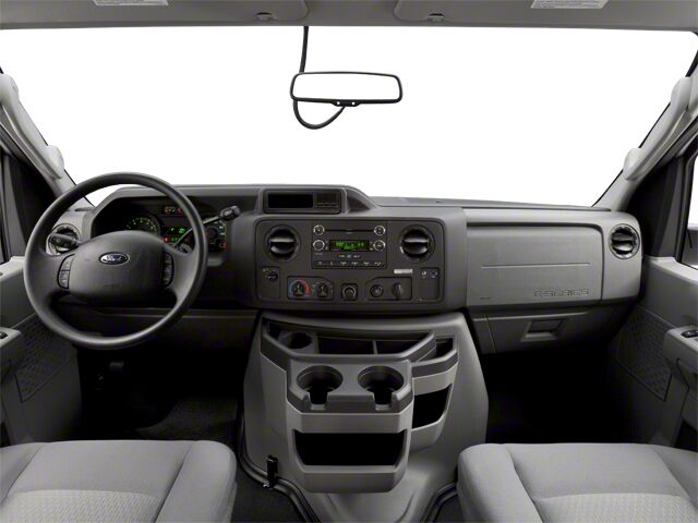 2013 Ford E350 Super Duty Passenger XLT Van 3D Long Beach CA