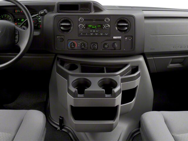 2013 Ford E350 Super Duty Passenger XLT Van 3D Long Beach CA
