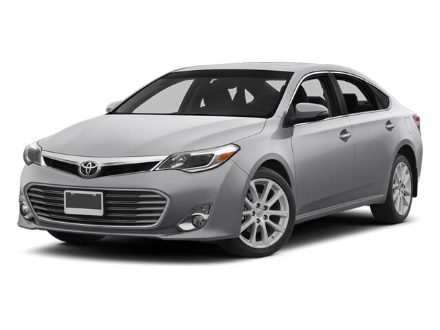 2013 Toyota Avalon Limited's photo
