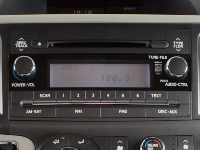 2013 Toyota Sienna- SD LE V6 7 Passenger Au Hot Springs AR