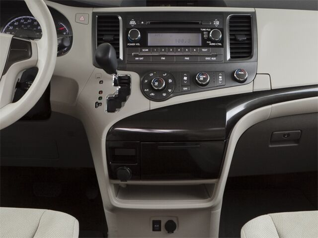 2013 Toyota Sienna LE Mobility Auto Access Roseville CA