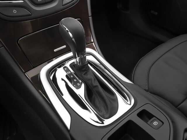 2014 Buick Regal Premium II Akron